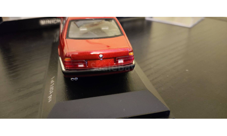 BMW 7-series 1986 E32 Minichamps, масштабная модель, 1:43, 1/43