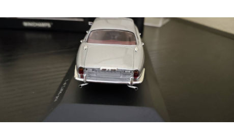 Jaguar XJ12 Series II 1975 Minichamps, масштабная модель, scale43