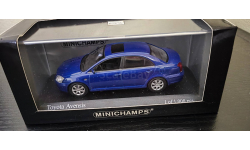 Toyota Avensis Sedan 2002 Minichamps