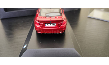 BMW M4 Coupe F82 Herpa, масштабная модель, 1:43, 1/43