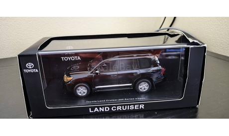 Toyota Land Cruiser 200 Dealer, масштабная модель, scale43