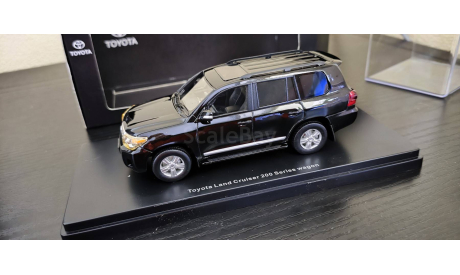 Toyota Land Cruiser 200 Dealer, масштабная модель, scale43