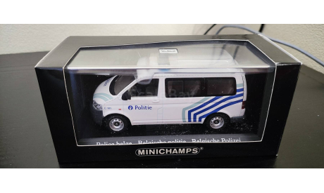 VW Volkswagen T5 Bus Police Minichamps, масштабная модель, scale43