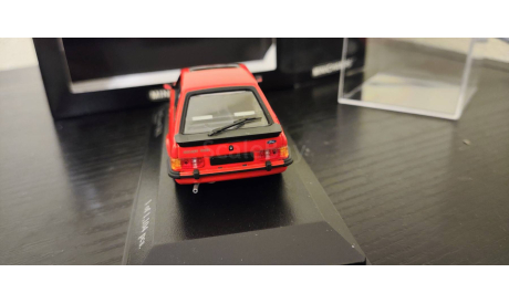 Ford Escort  III XR3i  1982 Minichamps, масштабная модель, scale43