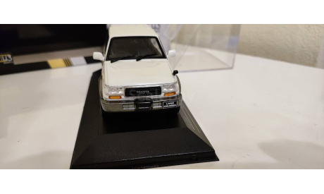 Toyota Land Cruiser LC 80  LC80  1992 First 43, масштабная модель, First 43 Models, scale43