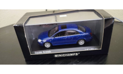 Toyota Avensis Sedan 2002 Minichamps