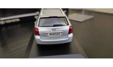 Toyota Avensis Break 2002 Minichamps, масштабная модель, scale43