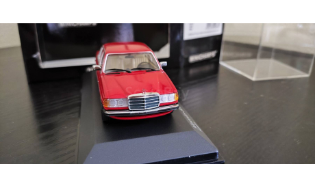 Mercedes 230E W123 W 123 1976 Minichamps, масштабная модель, Mercedes-Benz, scale43