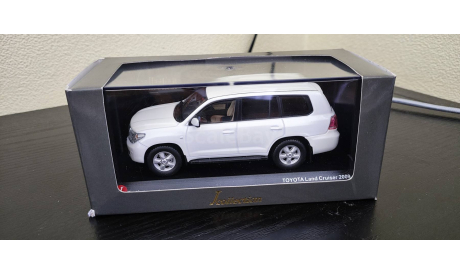 Toyota Land Cruiser 200  2009  J-Collection, масштабная модель, scale43