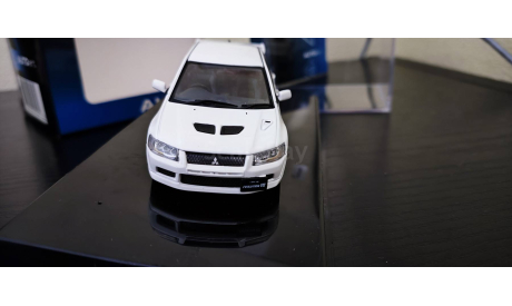Mitsubishi Lancer Evolution  EVO VII   Autoart, масштабная модель, scale43