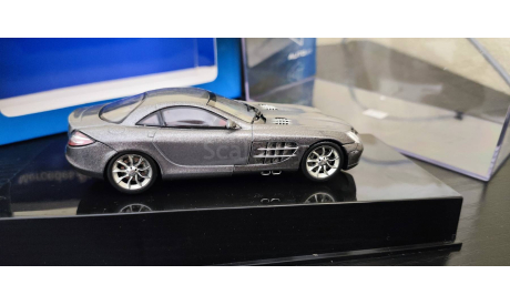 Mercedes  SLR McLaren 2003 Autoart Дефект, масштабная модель, scale43