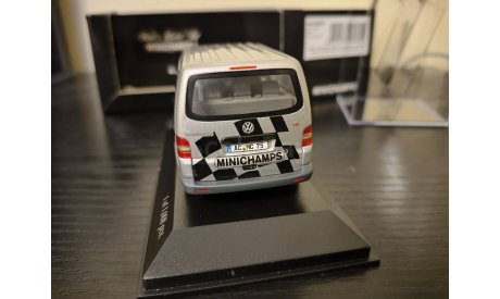 VW Volkswagen T5 T 5  Bus 2003  Minichamps  400052202, масштабная модель, scale43