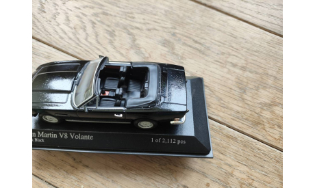 Aston Martin V8 Volante 1987 Minichamps дефект, масштабная модель, scale43