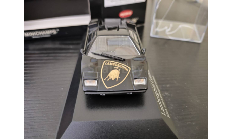 Lamborghini Countach LP400 1974 + Emblem Minichamps 433103105, масштабная модель, scale43