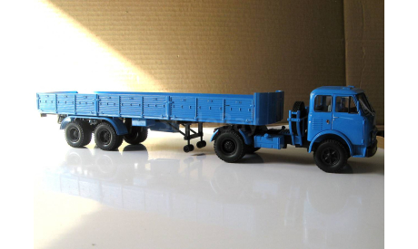 Маз 504А синий + полуприцеп маз 5205, масштабная модель, Наш Автопром, scale43