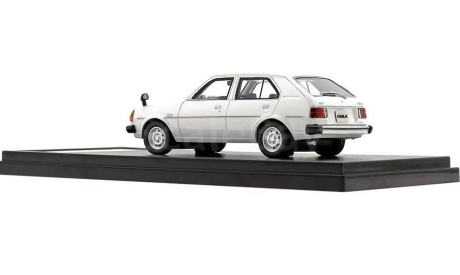 Модель MAZDA FAMILIA SUPER CUSTOM (1978) white 1:43 HI-STORY, масштабная модель, scale43