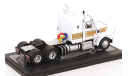 Модель Freightliner Coronado Truck сед. тягач 2012 белый/золото 1:43 IXO, масштабная модель, scale43, Mercedes-Benz