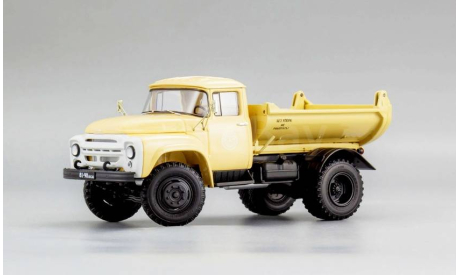 Модель ЗиЛ-ММЗ-555 самосвал, Астрахань ДСТ №1 1966 г. 155501 1:43 DIP, масштабная модель, scale43