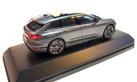 Модель Audi A6 Avant e-tron daytona grey 1:43 Norev/DEALER VERSION, масштабная модель, SPARK, scale43
