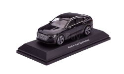 Модель Audi E-Tron Sportback (2020) черный 1:43 I-SCALE