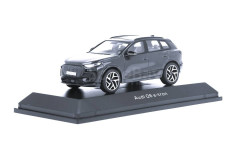 Модель Audi Q6 e-tron magnet grey 1:43 SPARK (DEALER VERSION)