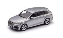 Модель Audi Q7 Quattro S-Line 2015 silver 1:43 SPARK/Dealer version, масштабная модель, scale43