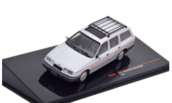 Модель Ford Sierra Turnier Ghia, silver 1986 1:43 IXO/CLC391N