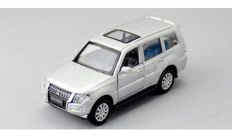 Модель MITSUBISHI PAJERO IV (2020) 4WD 1/43, масштабная модель, scale43