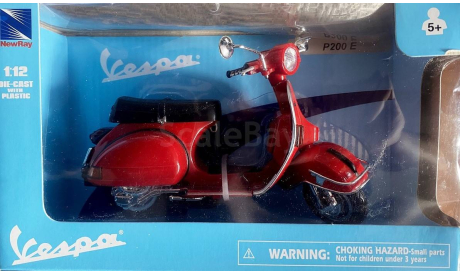 Модель скутер VESPA P200E 1/12 New Ray, масштабная модель мотоцикла, scale12