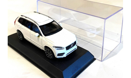 Модель Volvo XC90 (RHD) 2015 white pearl 1:43 Norev, масштабная модель, scale43