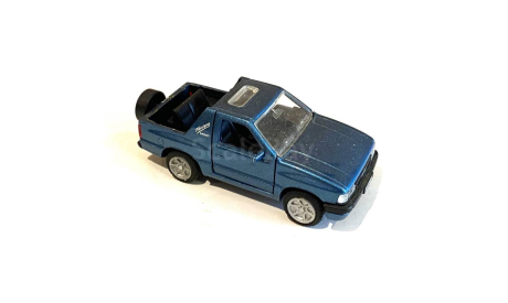 Модель OPEL FRONTERA SPORT blue met. 1:43 GAMA 1003, масштабная модель, Schabak, scale43