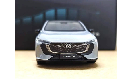 Модель Mazda EZ-6 1.5 Extended Range (2024) grey met. 1:43 CHINA DEALER, масштабная модель, DEALER BOX, scale43