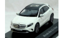 Модель Mercedes-Benz GLA-class (X156) white 1/43 DICKIE-SCHUCO (DEALER VERSION), масштабная модель, scale43