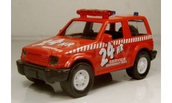 Модель Mitsubishi Montero 3-door EMERGENCY. ROAD SERVISE 1:43 GUISVAL