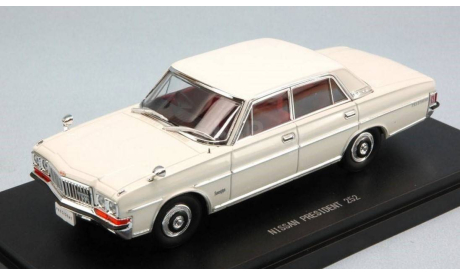 Модель Nissan President 252 (1987) белый 1/43 EBBRO, масштабная модель, scale43