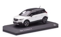 Модель Opel Crossland X 2018 белый с черным 1:43 i-SCALE, масштабная модель, scale43