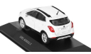 Модель Opel Mokka X (2015) restalling белый 1:43 DEALER BOX, масштабная модель, scale43