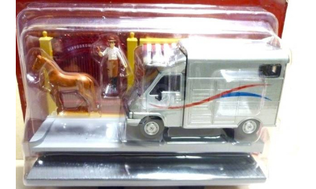 Модель Renault Master Van  +dioarama (Парижский ипподром) 1:43 ALTAYA, масштабная модель, DeAgostini, 1/43