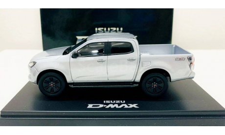 Модель ISUZU D-MAX PICK-UP 4X4 (2020) 1/43 DEALER BOX, масштабная модель, scale43