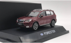 Модель SUBARU FORESTER (2017) AWD red met. 1:43 DEALER BOX