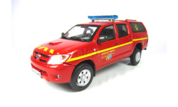 Модель TOYOTA HILUX PICK-UP CLOSED MEURTHE & MOSELLE FIRE ENGINE 2014 1:43 HACHETTE