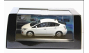 Модель Toyota Prius 2009 HYBRID white 1:43 DEALER BOX, масштабная модель, scale43