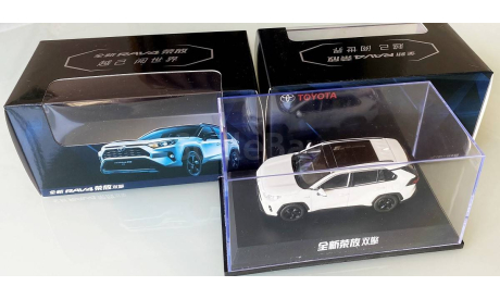 Модель Toyota RAV4 (2019) pearl white 1:43 DEALER BOX, масштабная модель, 1/43