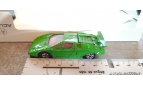 LAMBORGHINI COUNTACH    LP 400   1974, масштабная модель, scale64