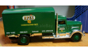 Peterbilt Peterbilt Apex Box Truck, масштабная модель, scale64