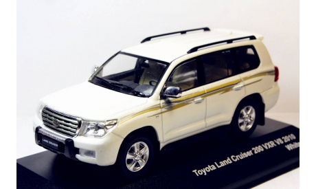 TOYOTA LAND CRUISER 200 VXR V8 2010, масштабная модель, 1:43, 1/43