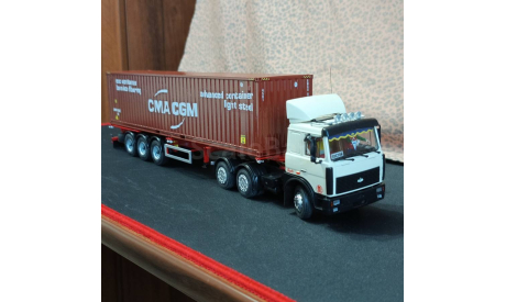 Модель Маз 64221 с полуприцепом контейнеровозом 1/43., масштабная модель, MODIMIO, scale43