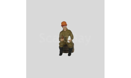 332a - Строитель, сидящий на ящике - фигурка в масштабе 1/43, фигурка, BM-Toys (фигурки в 43м масштабе), scale43