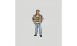 e119-2 - Молодой человек в свитере и куртке - фигурка в масштабе 1/43