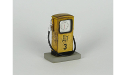 m03 - топливораздаточная колонка  ДТ - аксессуар в масштабе 1/43